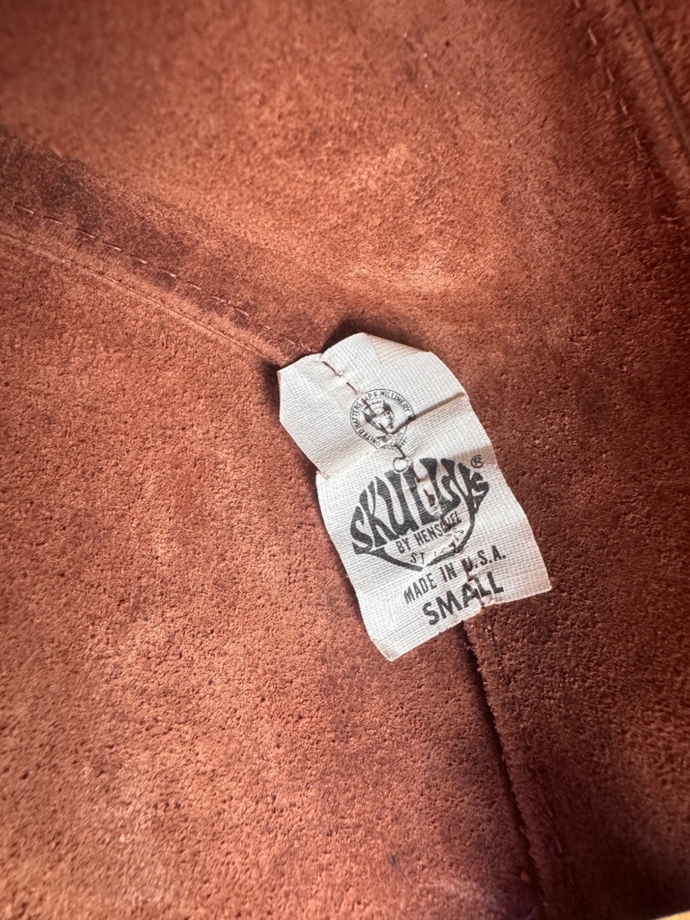 Henschel Western-style hat appears to be a suede leather model - Picture 8 of 8